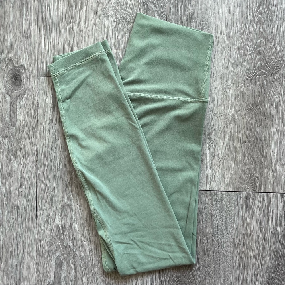 Lululemon Willow Green Align Leggings 25 inch size 4